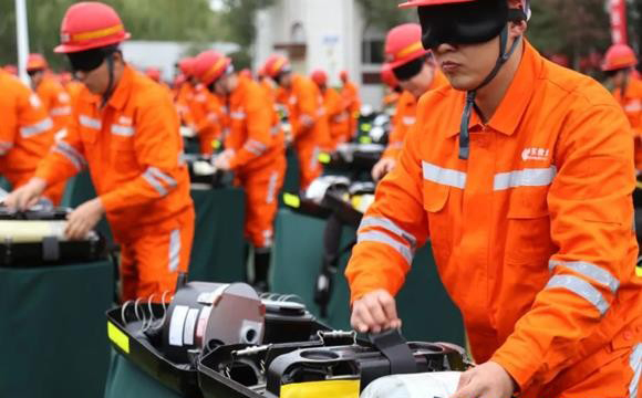 第四届内蒙古鄂尔多斯市煤矿救援技术竞赛拉开帷幕